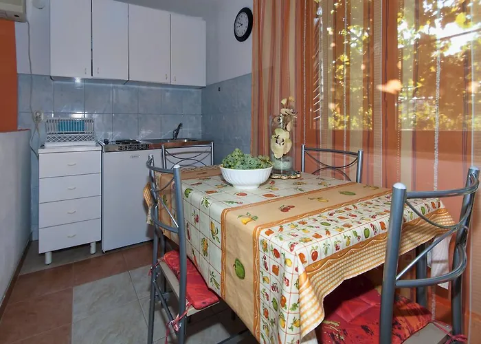 Apartman Dinono *